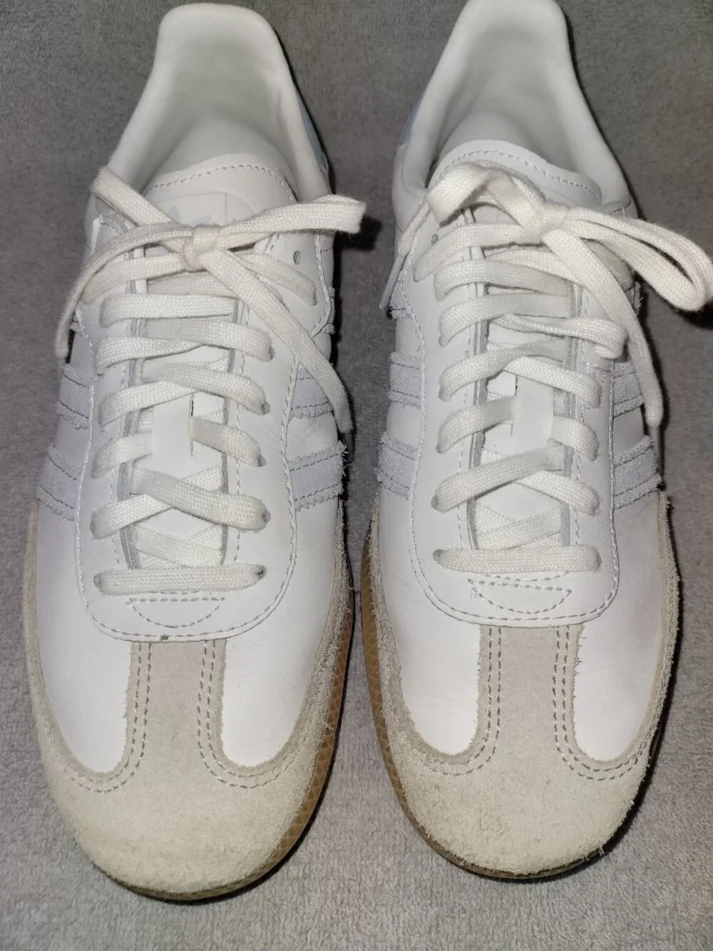 Adidas Samba OG Cloud White / Crystal Sky / Tan Gum Sneakers Big Kid's Size 7